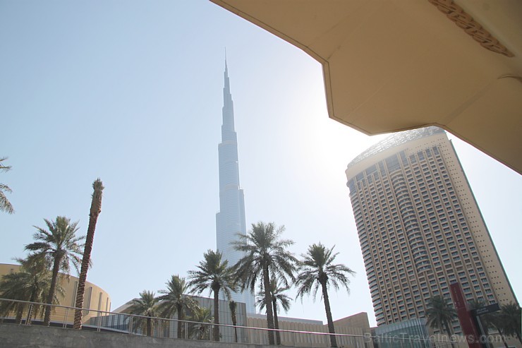 Travelnews.lv redakcija apmeklē pasaules lielāko iepirkšanās centru Dubai Mall, kur izvietojies milzīgs akvārijs. Foto sponsors: www.goadventure.lv 95445
