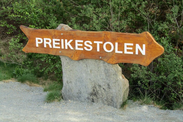 Preikestolene jeb Mācītāja Kancele ir masīva, izteiktas formas klints, kas paceļas virs Līsefjorda Rogalendes apgabalā Norvēģijā. Preikestolene jeb Mācītāja Kancele ir masīva, izteiktas formas klints, kas paceļas virs Līsefjorda Rogalendes apgabalā Norvēģijā. 95557