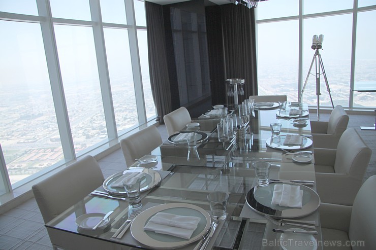 Travelnews.lv apmeklē pasaulē augstāko viesnīcu JW Marriott Marquis Hotel Dubai. Foto sponsors: www.goadventure.lv 95677
