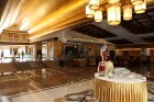 ROYAL DRAGON HOTEL 5* UAI (SIDE) – austrumnieciskais, grandiozais viesnīcas vestibils. Foto sponsors: www.goadventure.lv 11