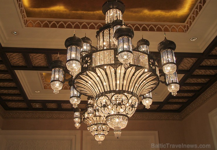 Travelnews.lv apmeklē greznu viesnīcu kompleksu Dubaijā - «Madinat Jumeirah Resort». Foto sponsors: www.GoAdventure.lv 96177