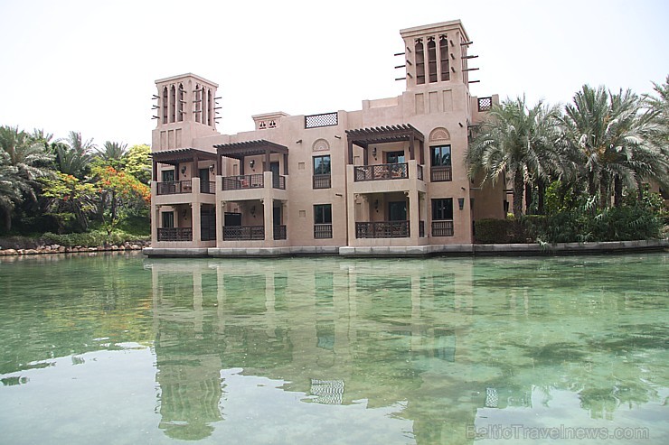 Travelnews.lv apmeklē greznu viesnīcu kompleksu Dubaijā - «Madinat Jumeirah Resort». Foto sponsors: www.GoAdventure.lv Travelnews.lv apmeklē greznu viesnīcu kompleksu Dubaijā - «Madinat Jumeirah Resort». Foto sponsors: www.GoAdventure.lv 96185