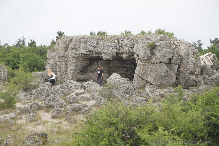 Travelnews.lv apmeklē noslēpumaino akmeņu mežu «Probiti Kamni» Bulgārijā. Foto sponsors - www.goadventure.lv 96353