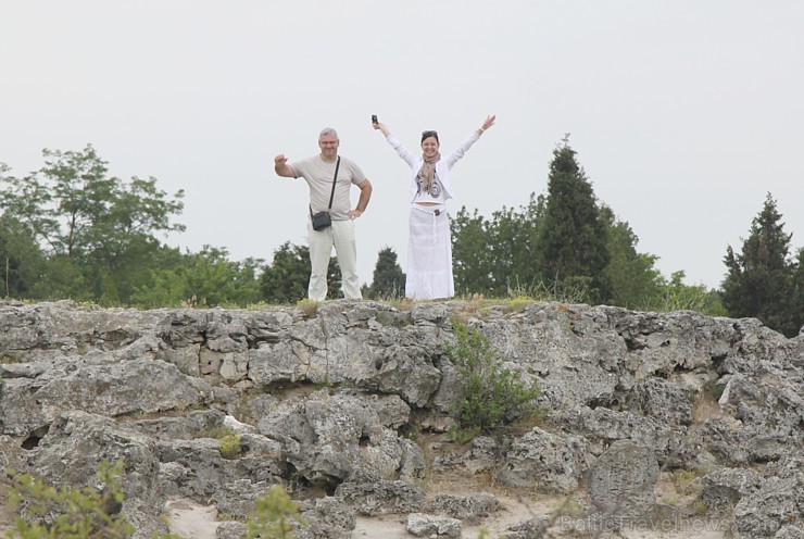 Travelnews.lv apmeklē noslēpumaino akmeņu mežu «Probiti Kamni» Bulgārijā. Foto sponsors - www.goadventure.lv 96379