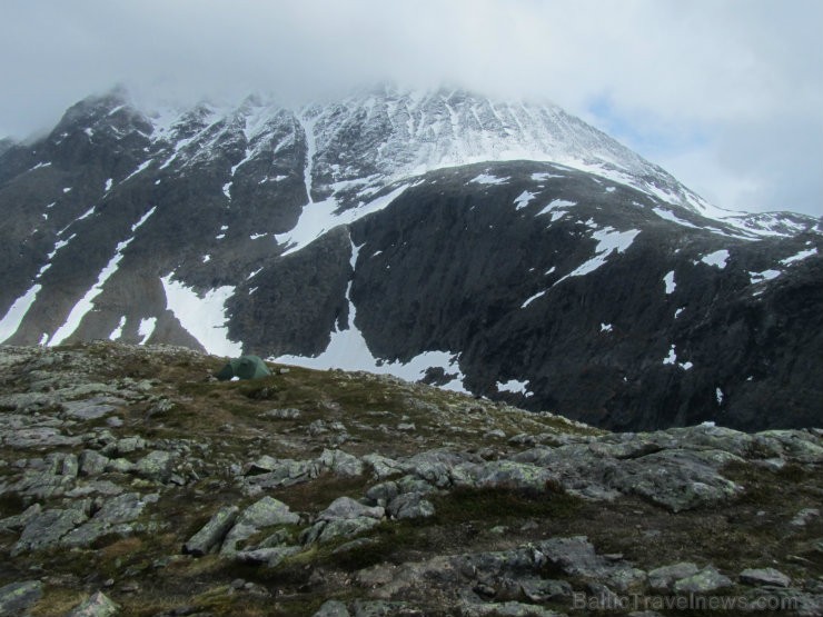 Mēre un Rumsdāle ir apgabals Rietumnorvēģijas ziemeļu daļā. To raksturo ainavu dažādība - dziļi fjordi, kalni, ielejas un izrobotais krasts. Mēre un Rumsdāle ir apgabals Rietumnorvēģijas ziemeļu daļā. To raksturo ainavu dažādība - dziļi fjordi, kalni, ielejas un izrobotais krasts. 96452