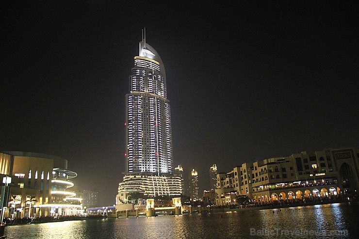 Travelnews.lv apmeklē Dubaijas muzikālās un pasaulē visaugstākās strūklakas. Foto sponsors: www.GoAdventure.lv 96500