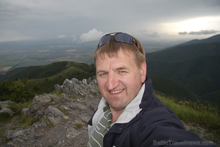 BalticTravelnews.com direktors Aivars Mackevičs Šipkas parejā jeb 1185 metri virs jūras līmeņa 96760