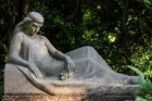 Pastaigas kapsētās un slavenu cilvēku kapavietu apmeklējumi ir informatīvi un palīdz apgūt Latvijas vēsturi un kultūru 7
