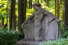 Ārzemju tūristu iecienītajiem Meža kapiem aprit simt gadu 11