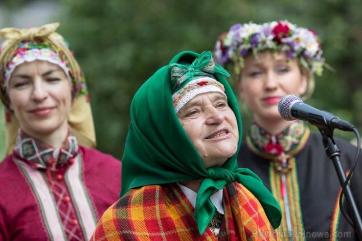 Kalnciema kvartālā jau tradicionāli viesojās Alsungas Suitu sievas, kā arī ansamblis Suitu muzikanti Kalnciema kvartālā jau tradicionāli viesojās Alsungas Suitu sievas, kā arī ansamblis Suitu muzikanti 97036