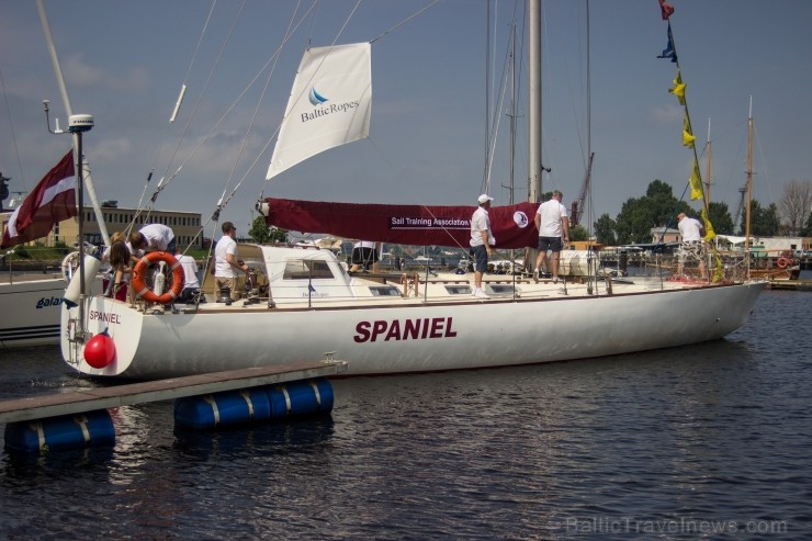 Jahta Spaniel pavadīta ceļā uz The Tail Ship Races 2013 regati 97129