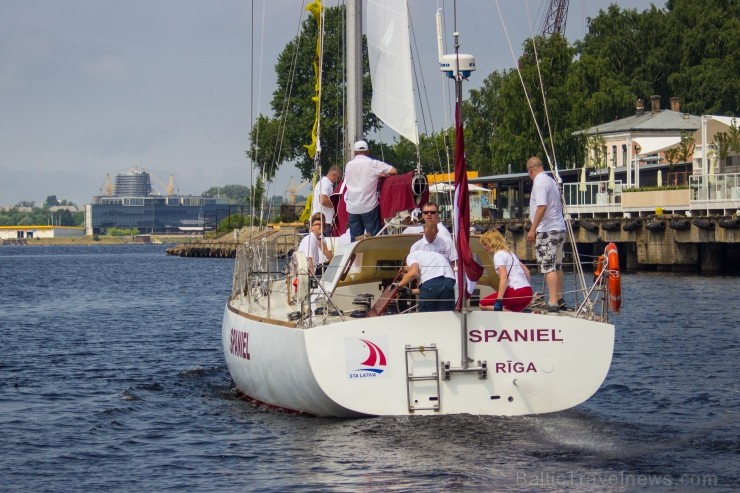 Jahta Spaniel pavadīta ceļā uz The Tail Ship Races 2013 regati 97132