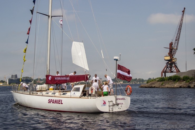 Jahta Spaniel pavadīta ceļā uz The Tail Ship Races 2013 regati 97133