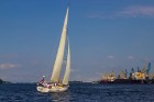 Jahta Spaniel pavadīta ceļā uz The Tail Ship Races 2013 regati 30