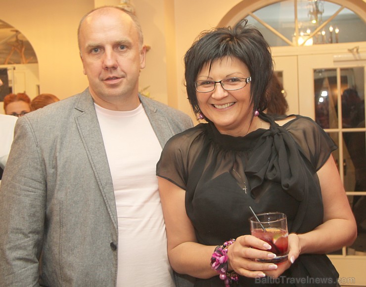 Vecrīgas piecu zvaigžņu viesnīca Grand Palace Hotel Rīga rīkoja 28.06.2013 vērienīgu balli «The Global Party 2013». Pasākuma viesi. Foto sponsors: www Vecrīgas piecu zvaigžņu viesnīca Grand Palace Hotel Rīga rīkoja 28.06.2013 vērienīgu balli «The Global Party 2013». Pasākuma viesi. Foto sponsors: www 97389