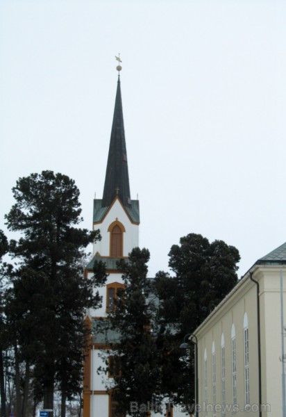 Jēvīkas pilsētai piemīt savs šarms, ko rada nelielās ikdienas nianses, kas sastopamas ik uz stūra. Jēvīkas pilsētai piemīt savs šarms, ko rada nelielās ikdienas nianses, kas sastopamas ik uz stūra. 97523