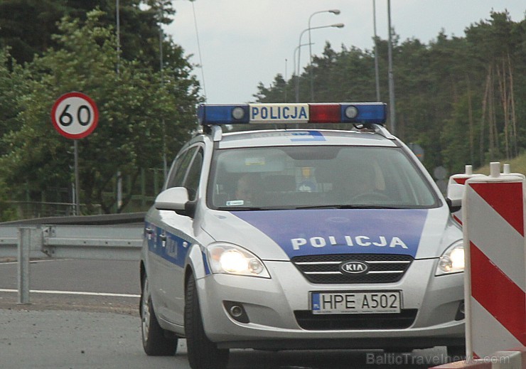 Polijas ceļu policija. Foto sponsors: www.sixt.lv 97535