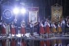 Svētdien, 30. jūnijā, Dziesmusvētku parkā Viesturdārzā notika Dziesmu un deju svētku atklāšanas pasākums ar tradicionālo virsdiriģentu un virsvadītaju 21