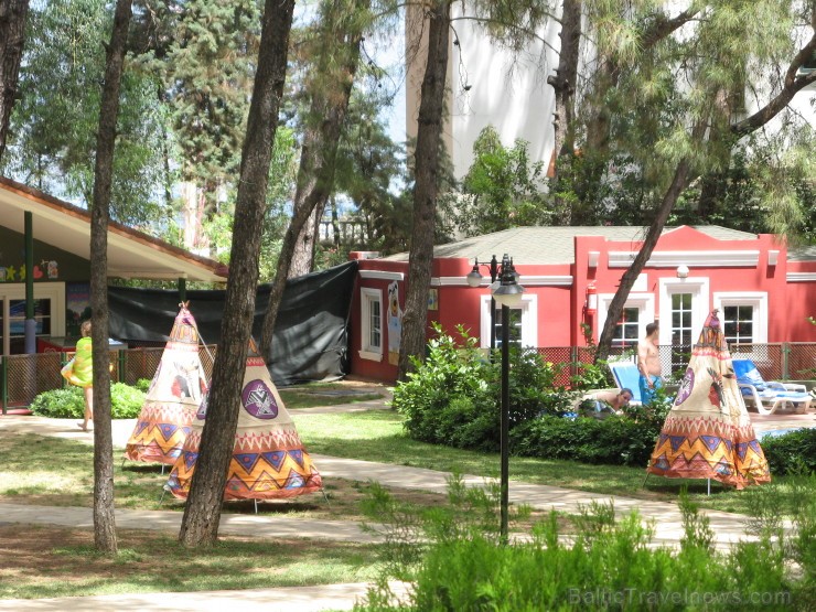 Mini klubs – īpaša vieta mazāko viesu izklaidei iekārtota gandrīz katrā lielākā Bodrumas viesnīcā. Foto sponsors: - www.novatours.lv Mini klubs – īpaša vieta mazāko viesu izklaidei iekārtota gandrīz katrā lielākā Bodrumas viesnīcā. Foto sponsors: - www.novatours.lv 98112