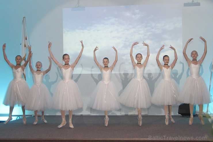 Biznesa augstskola «Turība» 5.07.2013 svinēja 20 gadu jubileju ar lielu vērienu - www.turiba.lv 98399