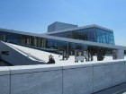 Oslo operas ēka tika atklāta tikai 2008. gadā, taču jau ir kļuvusi par vienu no pilsētas simboliem. 8