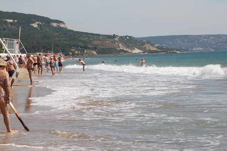 Bulgārijas Melnās jūras piekrastes pludmales ir viena no lētākām alternatīvām saulei, smiltīm un peldei, ja Latvijā sākas lietus periods. Foto sponsor 99794