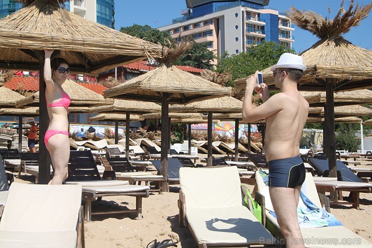 Bulgārijas Melnās jūras piekrastes pludmales ir viena no lētākām alternatīvām saulei, smiltīm un peldei, ja Latvijā sākas lietus periods. Foto sponsor 99805