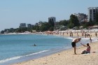 Bulgārijas Melnās jūras piekrastes pludmales ir viena no lētākām alternatīvām saulei, smiltīm un peldei, ja Latvijā sākas lietus periods. Foto sponsor 22
