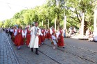 XXV Vispārējo latviešu Dziesmu un XV Deju svētku gājiens - atrodi savu kolektīvu. 89