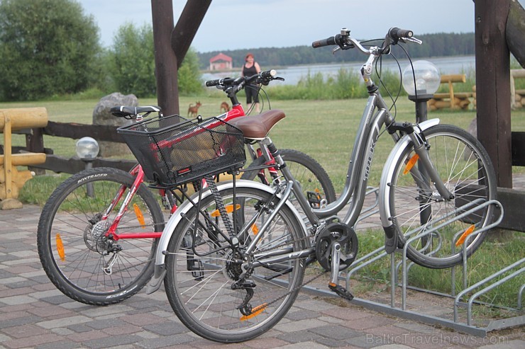 Atpūtas komplekss “Meidrops” atrodas Ikšķilē, gleznainā vietā - pašā Daugavas krastā, pavisam tuvu Rīgai – tikai 27 km attālumā. Foto sponsors: www.me Atpūtas komplekss “Meidrops” atrodas Ikšķilē, gleznainā vietā - pašā Daugavas krastā, pavisam tuvu Rīgai – tikai 27 km attālumā. Foto sponsors: www.me 100465