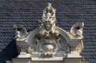 Vīlandes iela 1 - mūra īres nams celts 1899.gadā, arhitekts Rūdolfs Heinrihs fon Cirkvics. Ēkā dažādos laikos dzīvojuši daudzi Latvijas kultūrai nozīm 10