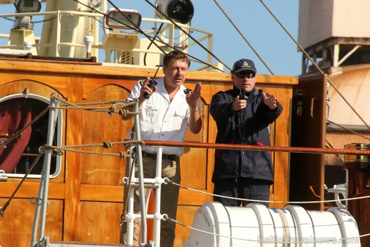 Starptautiskās burukuģu un jahtu regates The Tall Ships Races 2013 dalībnieki pirms došanās uz Rīgu ieradās Ventspilī, kur tos varēja apskatīt Ostas i 101301
