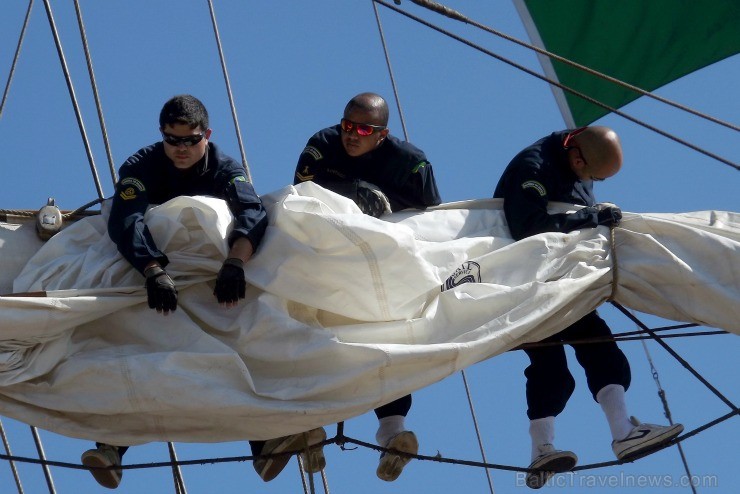 Starptautiskās burukuģu un jahtu regates The Tall Ships Races 2013 dalībnieki pirms došanās uz Rīgu ieradās Ventspilī, kur tos varēja apskatīt Ostas i 101316