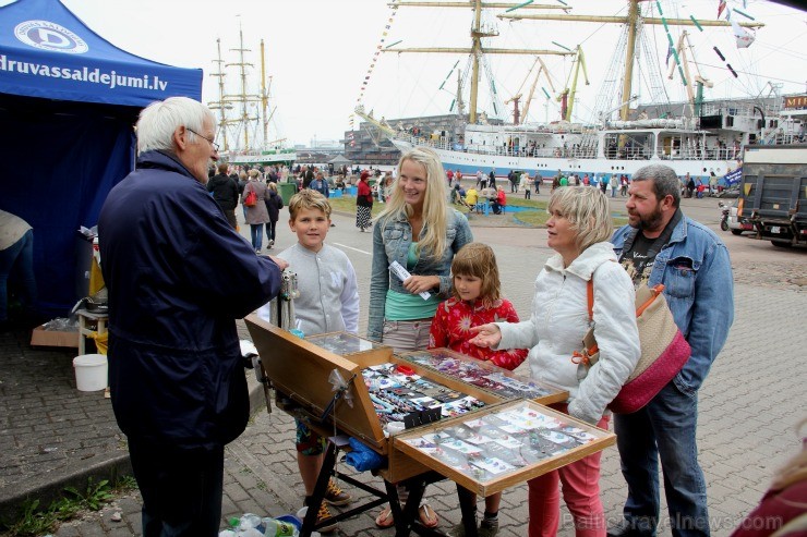 Starptautiskās burukuģu un jahtu regates The Tall Ships Races 2013 dalībnieki pirms došanās uz Rīgu ieradās Ventspilī, kur tos varēja apskatīt Ostas i 101372