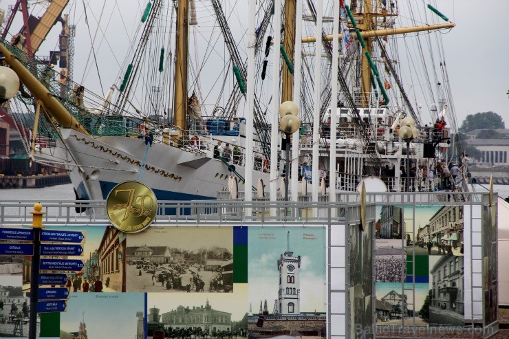 Starptautiskās burukuģu un jahtu regates The Tall Ships Races 2013 dalībnieki pirms došanās uz Rīgu ieradās Ventspilī, kur tos varēja apskatīt Ostas i 101380