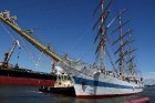 Starptautiskās burukuģu un jahtu regates The Tall Ships Races 2013 dalībnieki pirms došanās uz Rīgu ieradās Ventspilī, kur tos varēja apskatīt Ostas i 35