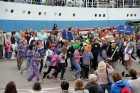 Starptautiskās burukuģu un jahtu regates The Tall Ships Races 2013 dalībnieki pirms došanās uz Rīgu ieradās Ventspilī, kur tos varēja apskatīt Ostas i 95