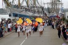 Starptautiskās burukuģu un jahtu regates The Tall Ships Races 2013 dalībnieki pirms došanās uz Rīgu ieradās Ventspilī, kur tos varēja apskatīt Ostas i 98