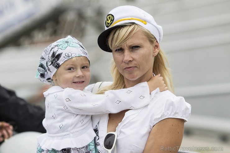 «The Tall Ships Races» pirmās dienas aktivitātes Rīgā pulcē tūkstošiem apmeklētāju 101520