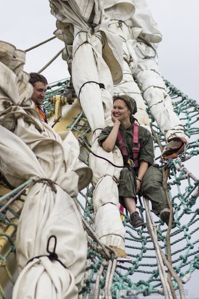 «The Tall Ships Races» pirmās dienas aktivitātes Rīgā pulcē tūkstošiem apmeklētāju 101545