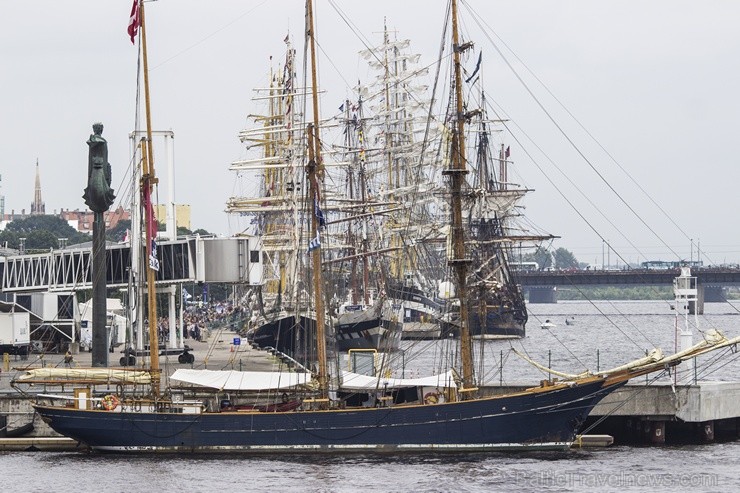 «The Tall Ships Races» pirmās dienas aktivitātes Rīgā pulcē tūkstošiem apmeklētāju 101552
