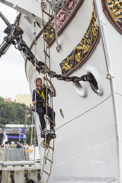 «The Tall Ships Races» pirmās dienas aktivitātes Rīgā pulcē tūkstošiem apmeklētāju 101553