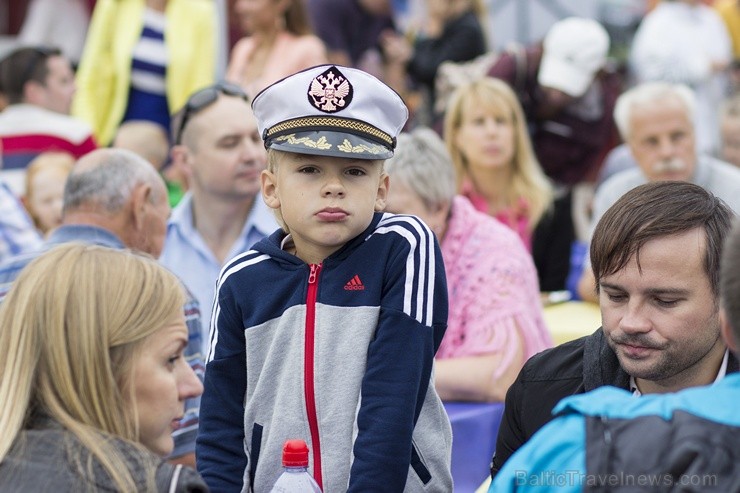 «The Tall Ships Races» pirmās dienas aktivitātes Rīgā pulcē tūkstošiem apmeklētāju 101575