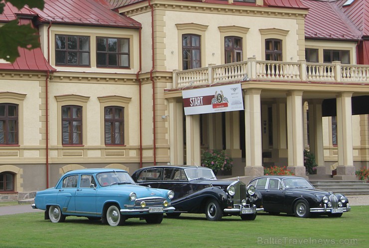 No 25. – 27. jūlijam (2013) tiek aizvadīts 5. Jubilejas Dikļu pils Retro rallijs. Foto sponsors: www.diklupils.lv No 25. – 27. jūlijam (2013) tiek aizvadīts 5. Jubilejas Dikļu pils Retro rallijs. Foto sponsors: www.diklupils.lv 101602