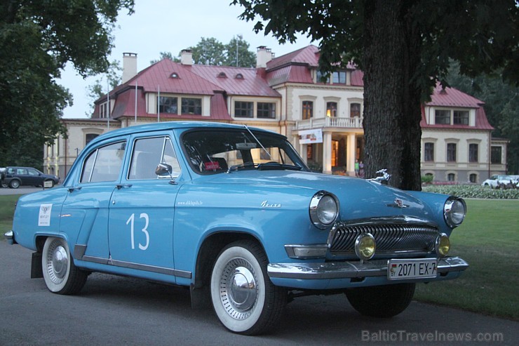 No 25. – 27. jūlijam (2013) tiek aizvadīts 5. Jubilejas Dikļu pils Retro rallijs. Foto sponsors: www.diklupils.lv 101620
