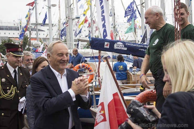 Prezidents Andris Bērziņš apmeklē Regates «The Tall Ships Races 2013» dalībniekus 101647