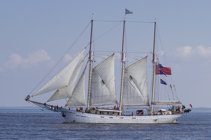 Ar buru parādi noslēdzas regates «The Tall Ships Races 2013» Rīgas posms 101768