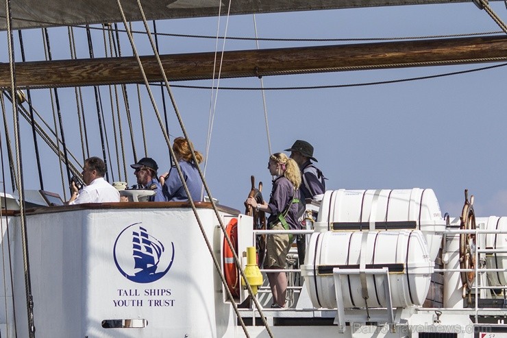 Ar buru parādi noslēdzas regates «The Tall Ships Races 2013» Rīgas posms 101785