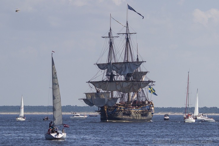 Ar buru parādi noslēdzas regates «The Tall Ships Races 2013» Rīgas posms 101809