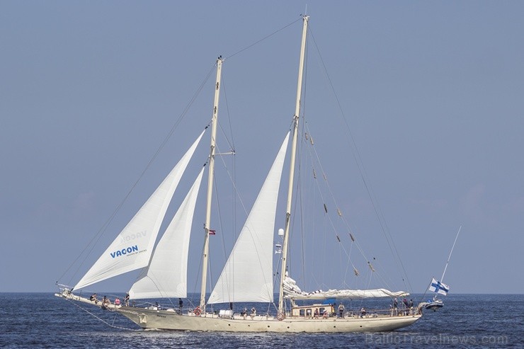 Ar buru parādi noslēdzas regates «The Tall Ships Races 2013» Rīgas posms 101816